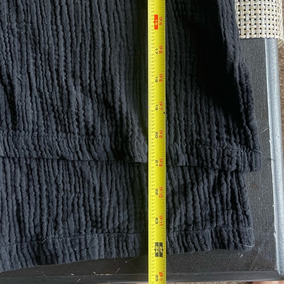 AEMI+CO black blouse - Picture 6 of 6